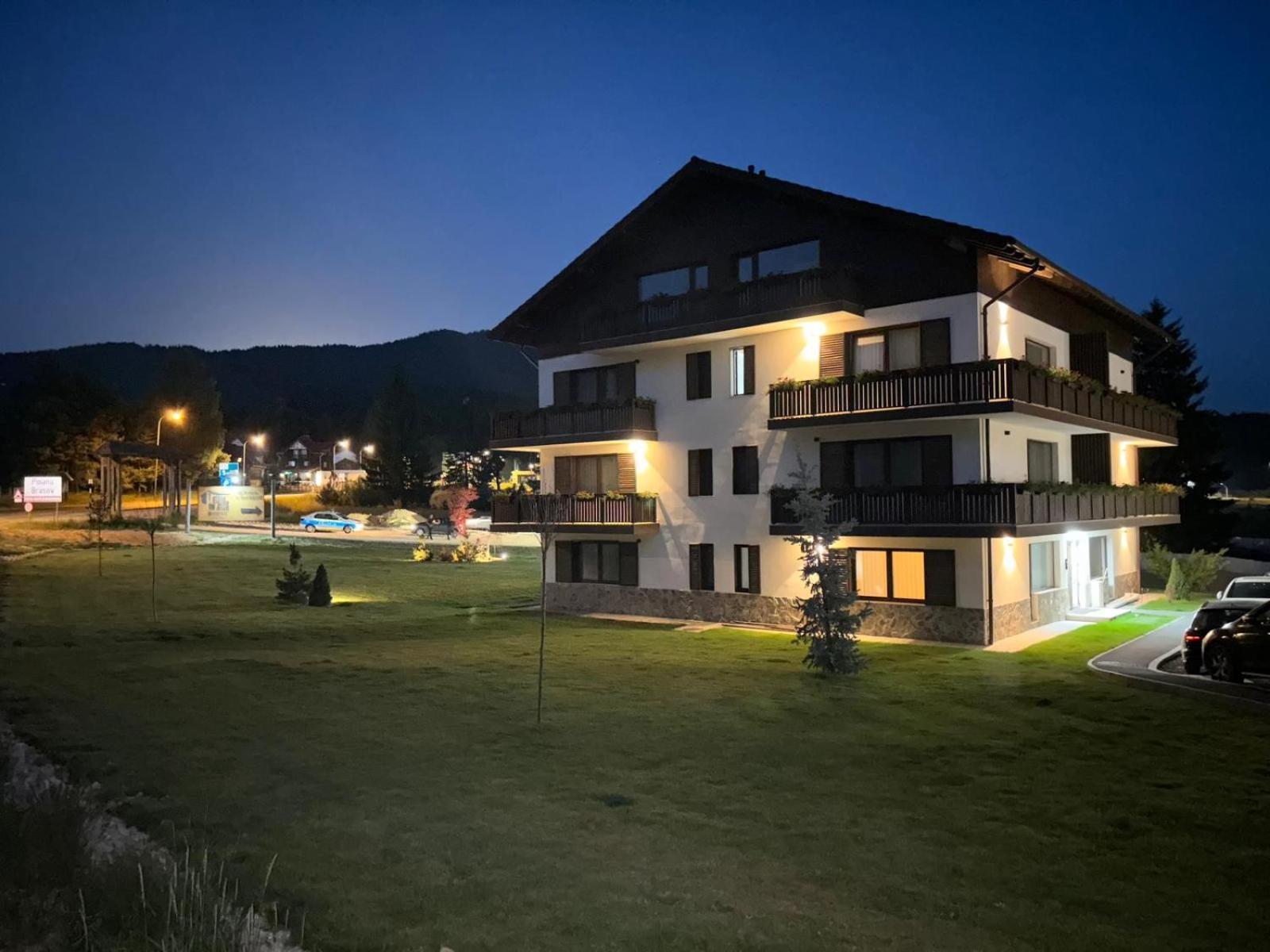 Albert Residence Aparthotel Grand Chalet With Free Spa Access To Alpin Resort Poiana Brașov Zewnętrze zdjęcie